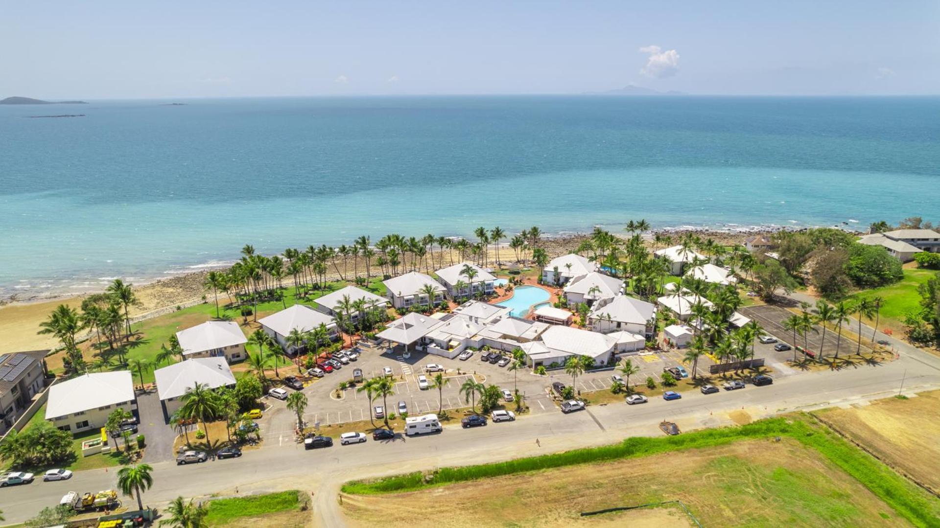 The Resort At Dolphin Heads Mackay Exterior foto